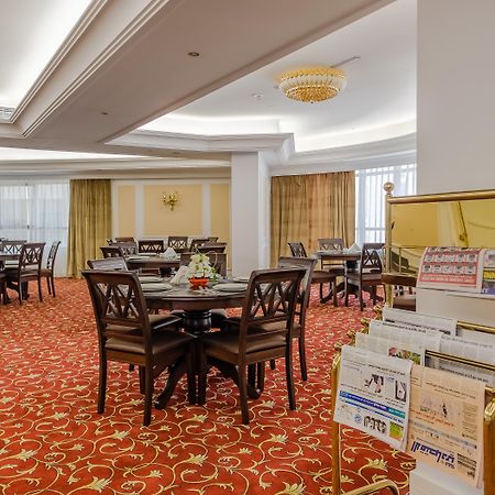 Tulip Inn Al Khan Hotel Шарджа Экстерьер фото